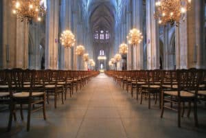 Read more about the article Church vs Chapel vs Cathedral: What’s the Difference?